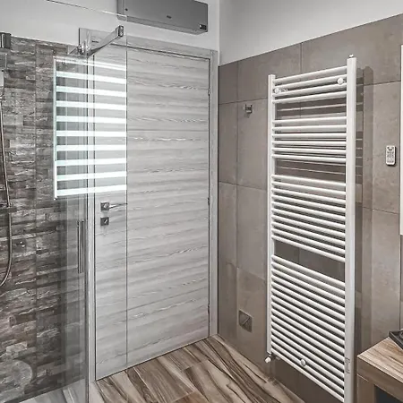 Lakes And Mountains Magic House * Omegna