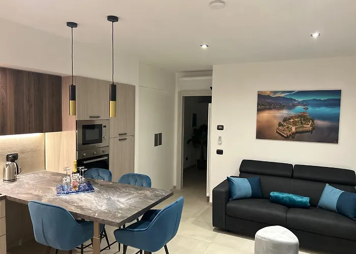 Lakes And Mountains Magic House *