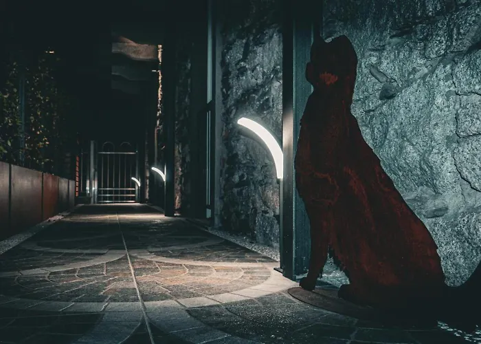 Lakes And Mountains Magic House